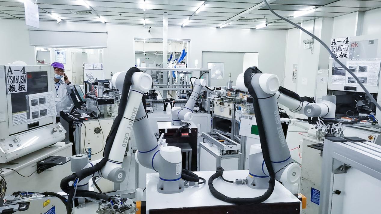 深圳越疆機(jī)器人港交所上市 用機(jī)械臂“金鏟子”實(shí)現(xiàn)AI落地生根